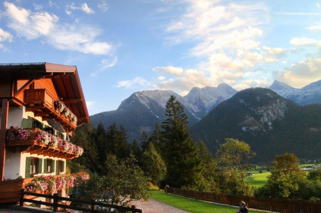Apartamento Haus Fernsebner Lofer Exterior foto
